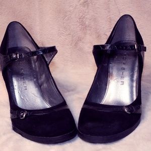 Marc Fisher black suede round toe